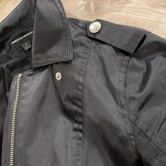 Express lightweight jacket - Picture 4 of 13